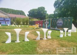 開封周口桌椅出租公司發(fā)光吧桌吧椅活動(dòng)現(xiàn)場(chǎng)